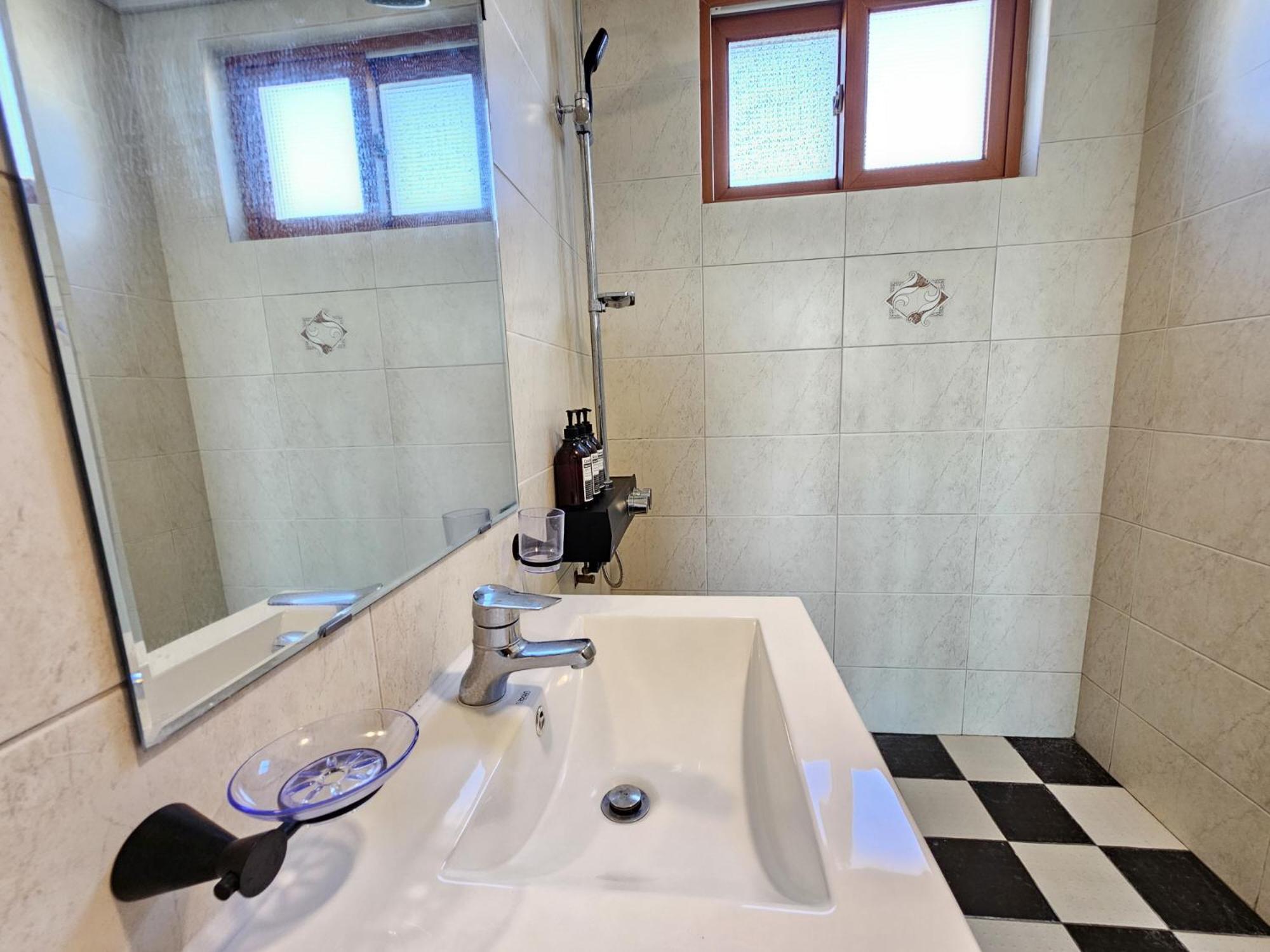 Greenside Pension Сеогвипо Екстериор снимка